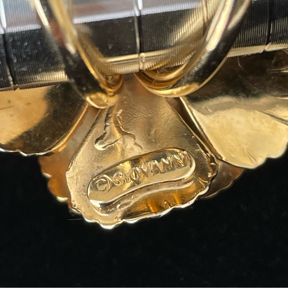 Giovanni Vintage Gold Tone Rose Cocktail Ring Pinky Ring Size 4.5 Statement - Picture 7 of 11